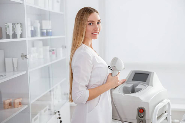 تاثیر تجربه کاری و تخصص بر سطح درامد ماهیانه اپراتور لیزر