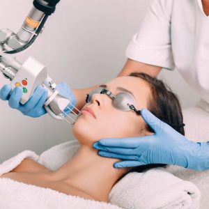 آموزش لیزر های درمانی و زیبایی